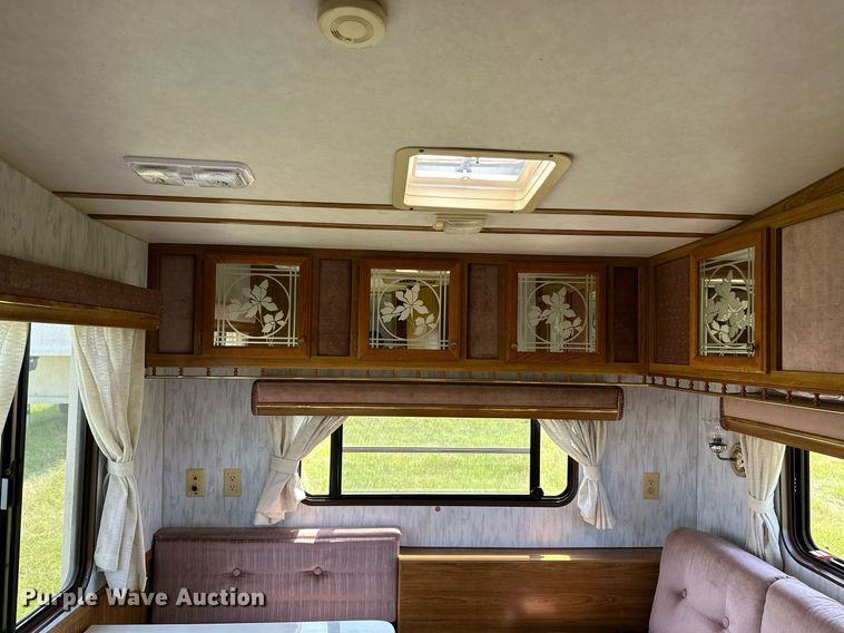 image for item OC9036 1991 Fleetwood Prowler  camper