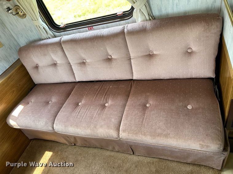 image for item OC9036 1991 Fleetwood Prowler  camper