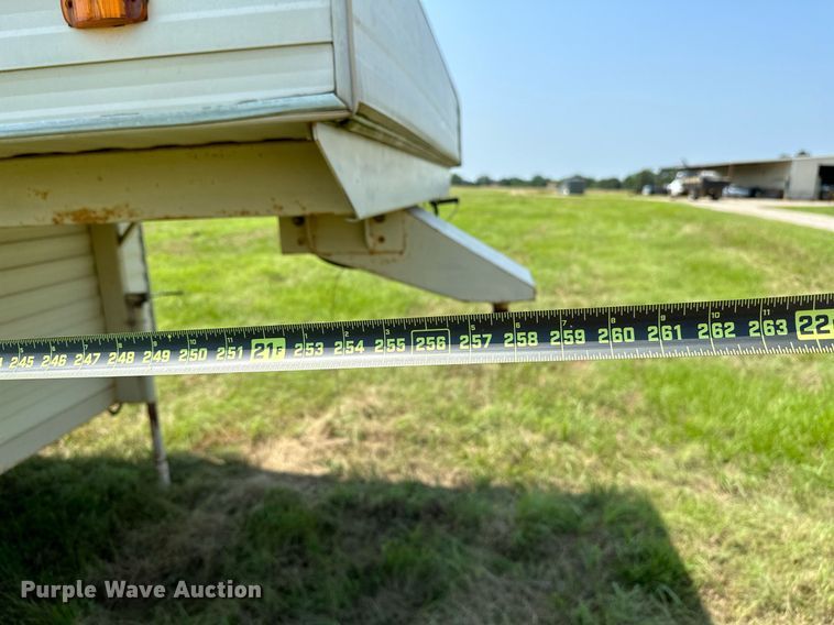 image for item OC9036 1991 Fleetwood Prowler  camper