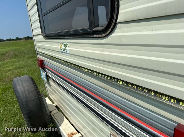 image for item OC9036 1991 Fleetwood Prowler  camper