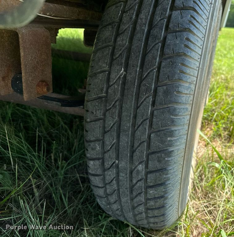 image for item OC9036 1991 Fleetwood Prowler  camper