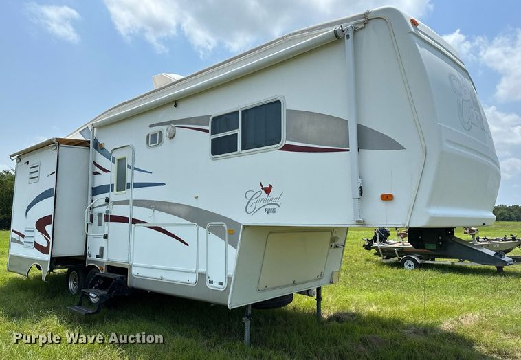 image for item OC9037 2003 Forest River Cardinal  camper