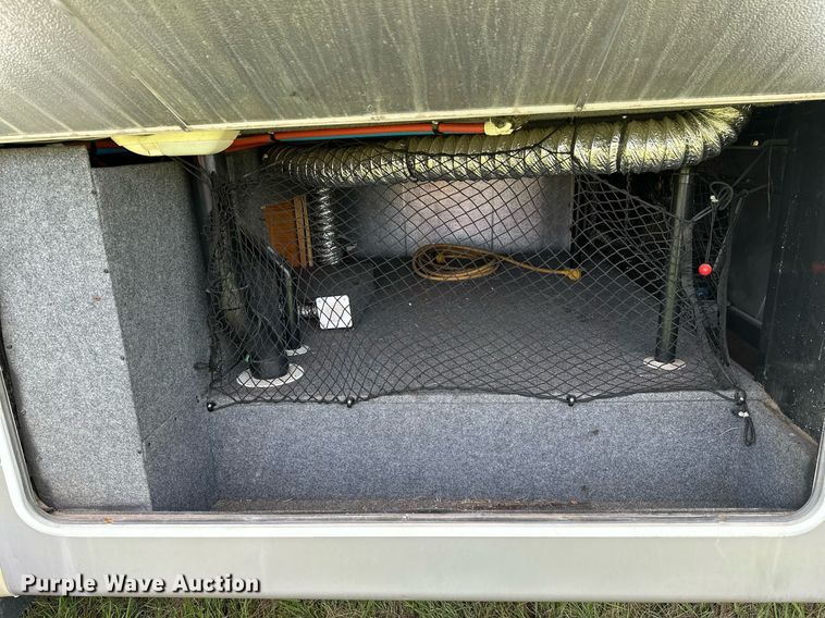 image for item OC9037 2003 Forest River Cardinal  camper