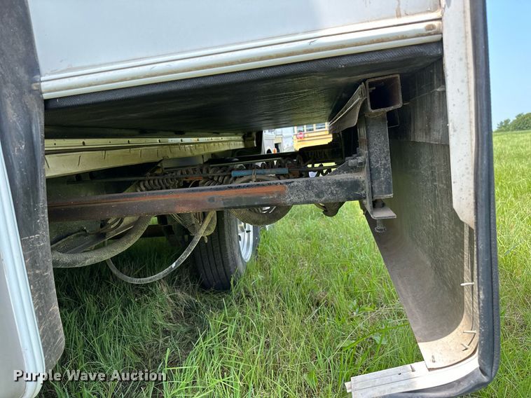 image for item OC9037 2003 Forest River Cardinal  camper