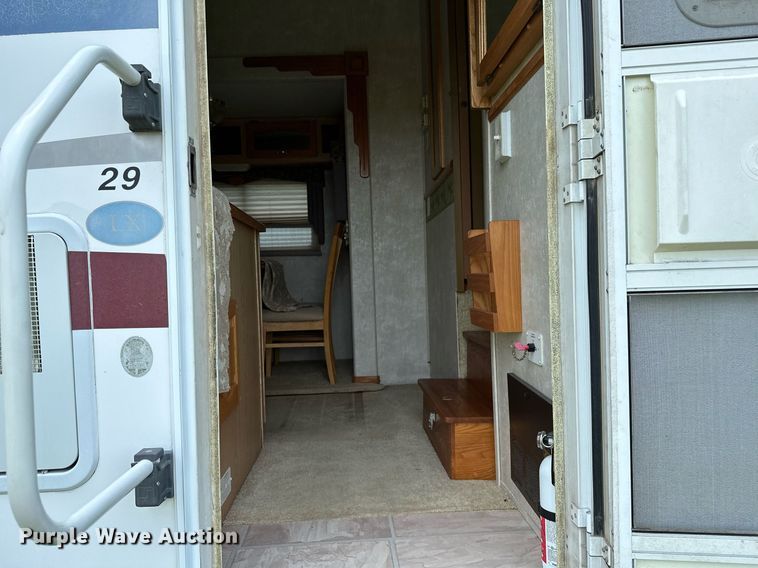 image for item OC9037 2003 Forest River Cardinal  camper