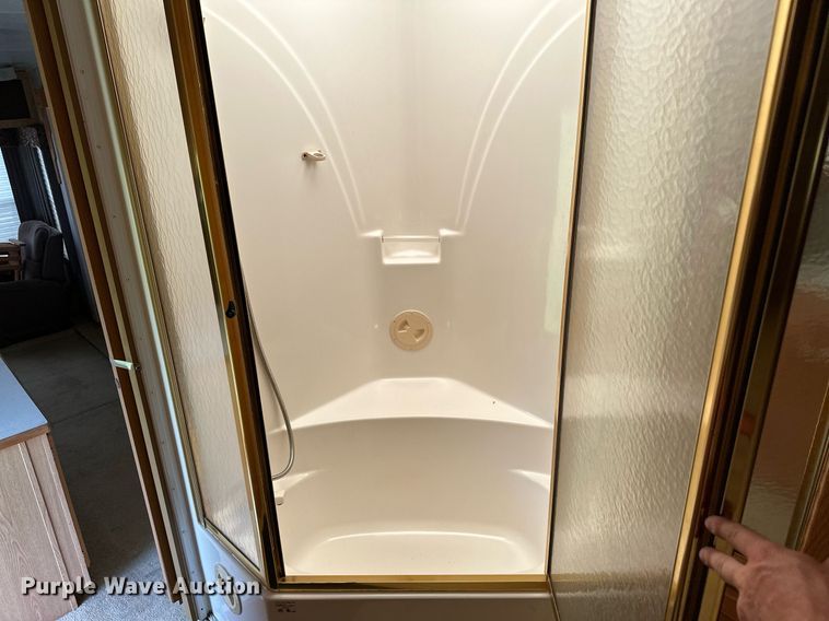 image for item OC9037 2003 Forest River Cardinal  camper