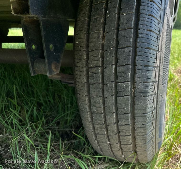 image for item OC9037 2003 Forest River Cardinal  camper