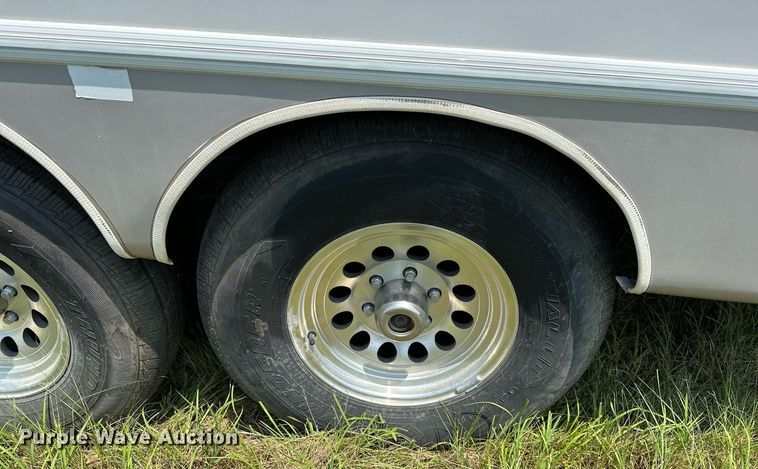 image for item OC9037 2003 Forest River Cardinal  camper