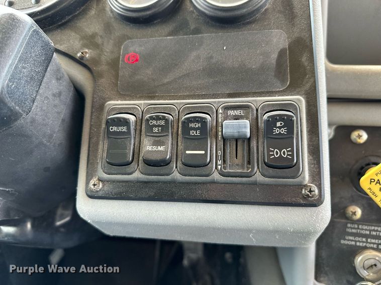 image for item OC9038 2006 Blue Bird  school bus