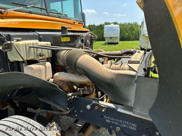 image for item OC9038 2006 Blue Bird  school bus