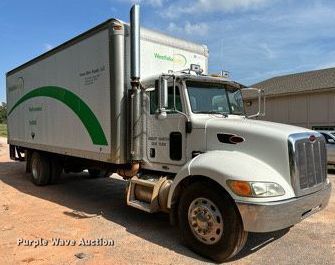 image for item OC9046 2008 Peterbilt 335  box truck