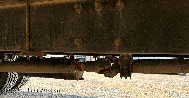 image for item OC9046 2008 Peterbilt 335  box truck