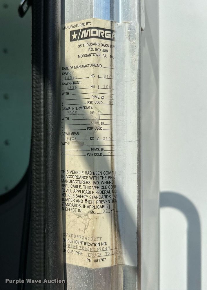 image for item OC9046 2008 Peterbilt 335  box truck