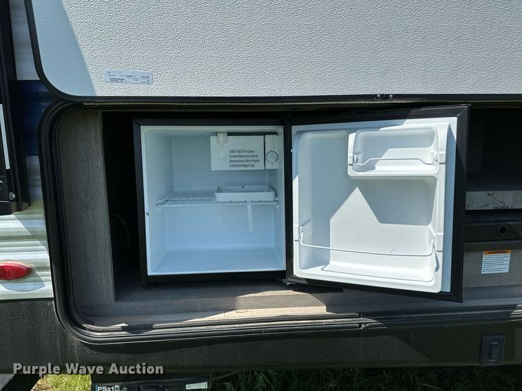 image for item OC9076 2021 Keystone Springdale  camper