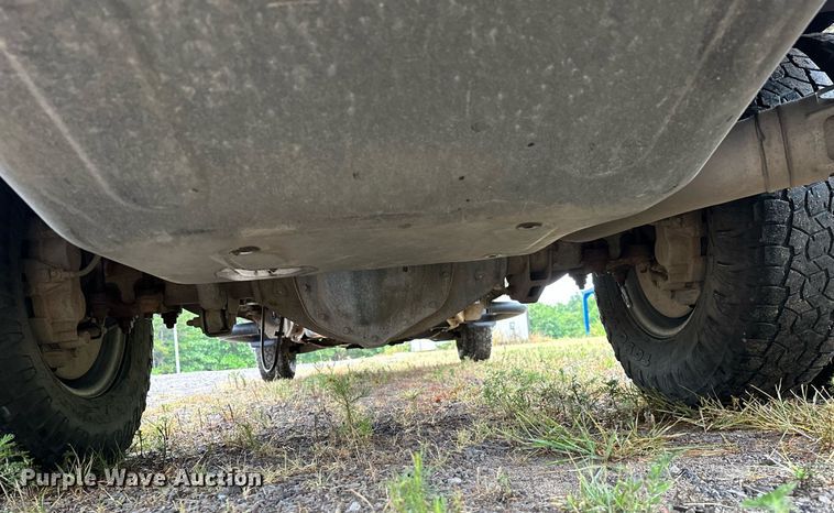 image for item OC9091 2015  Chevrolet 3500HD  flatbed pickup truck