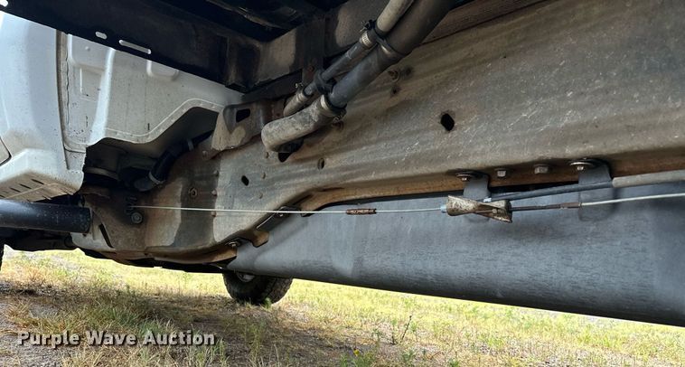 image for item OC9091 2015  Chevrolet 3500HD  flatbed pickup truck