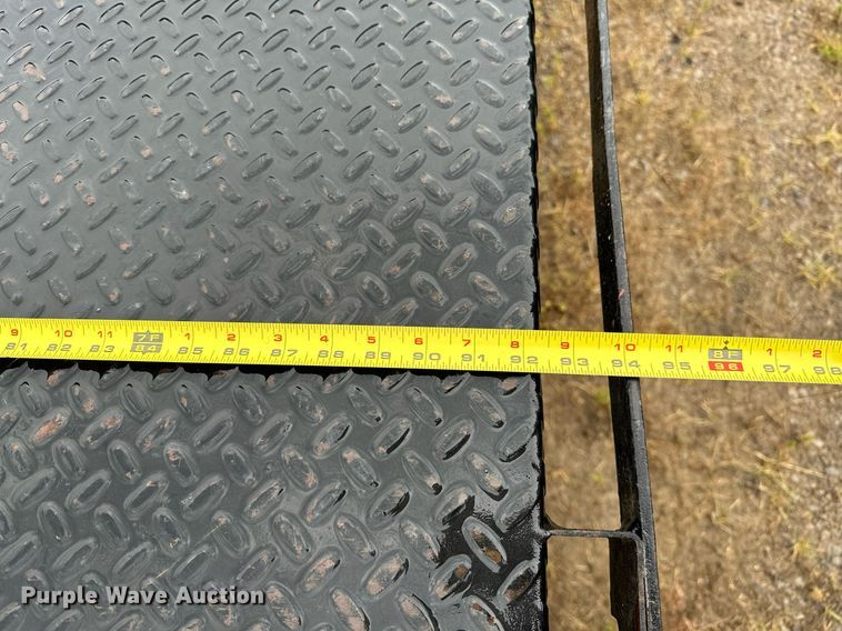 image for item OC9091 2015  Chevrolet 3500HD  flatbed pickup truck