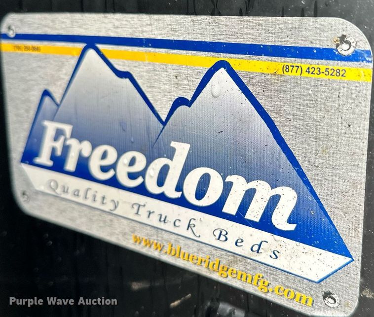 image for item OC9091 2015  Chevrolet 3500HD  flatbed pickup truck