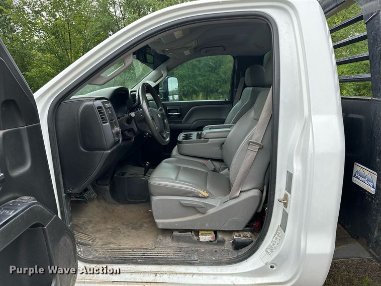 image for item OC9091 2015  Chevrolet 3500HD  flatbed pickup truck