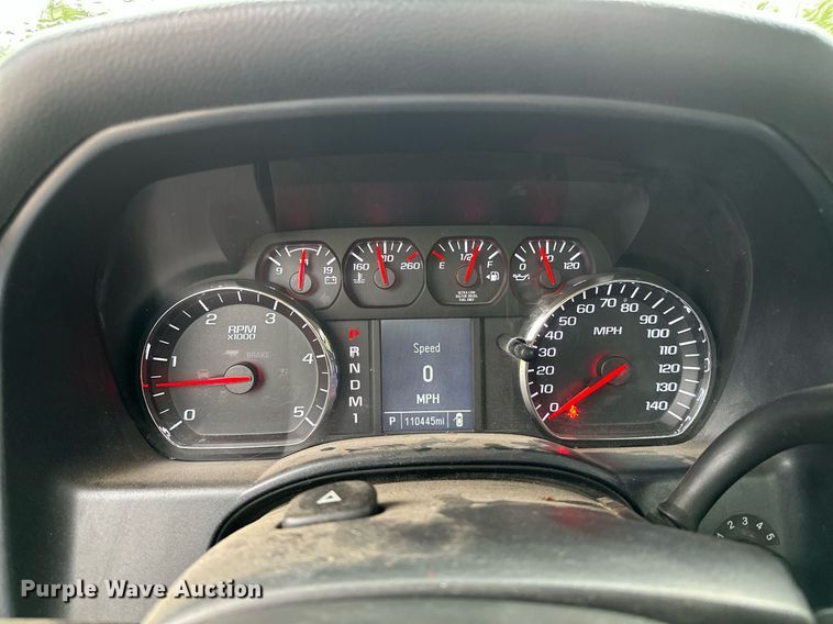 image for item OC9091 2015  Chevrolet 3500HD  flatbed pickup truck