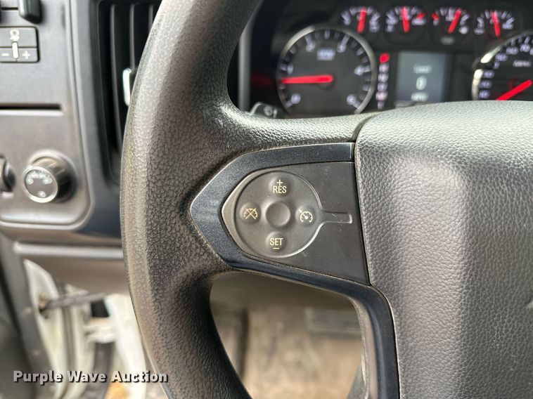 image for item OC9091 2015  Chevrolet 3500HD  flatbed pickup truck