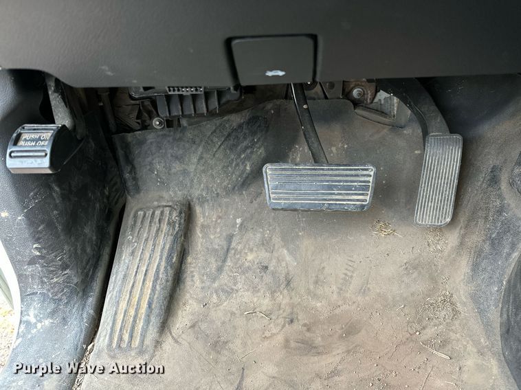 image for item OC9091 2015  Chevrolet 3500HD  flatbed pickup truck