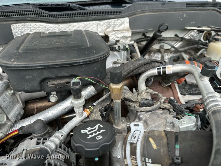 image for item OC9091 2015  Chevrolet 3500HD  flatbed pickup truck