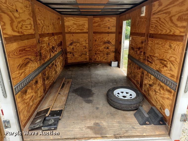 image for item OK9606 2015 Sure Trac  enclosed cargo trailer
