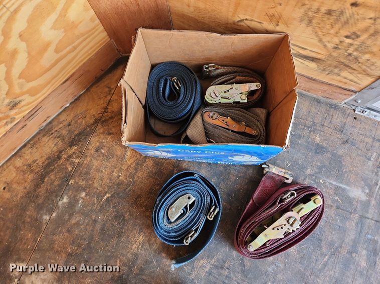 image for item OK9606 2015 Sure Trac  enclosed cargo trailer