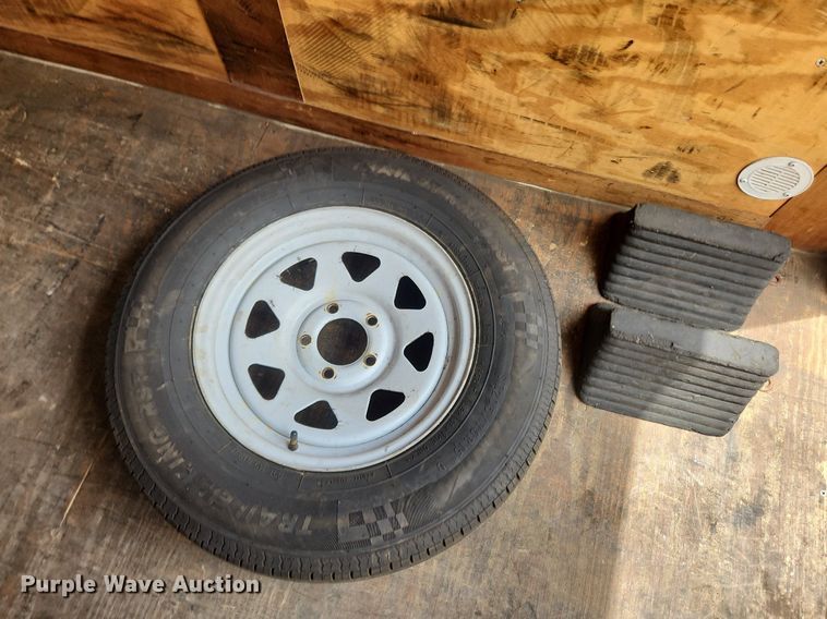 image for item OK9606 2015 Sure Trac  enclosed cargo trailer