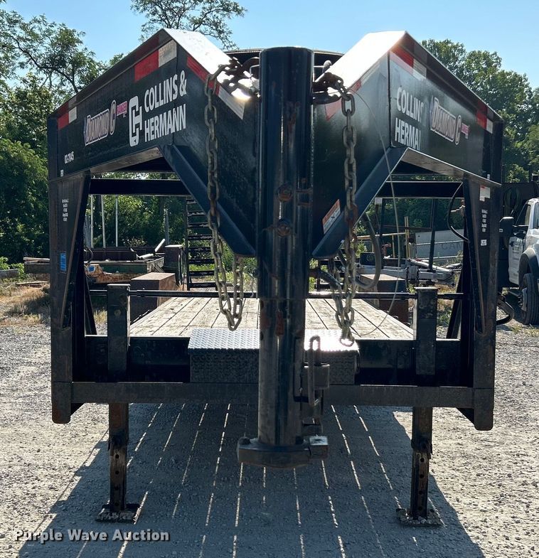 image for item OK9609 2014 Diamond C Ranger Series  equipment trailer