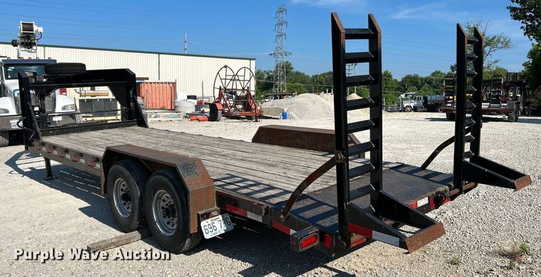 image for item OK9609 2014 Diamond C Ranger Series  equipment trailer