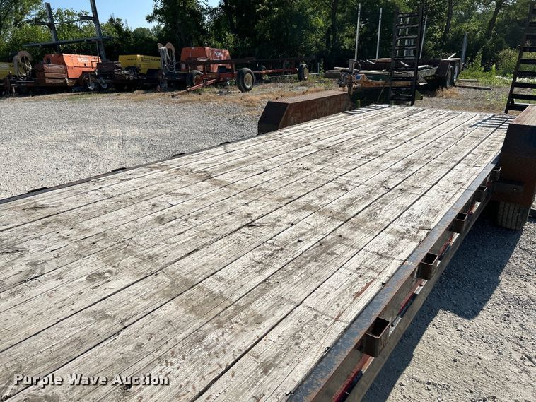 image for item OK9609 2014 Diamond C Ranger Series  equipment trailer