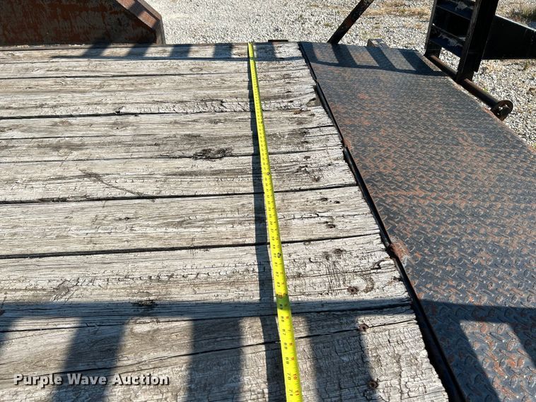 image for item OK9609 2014 Diamond C Ranger Series  equipment trailer