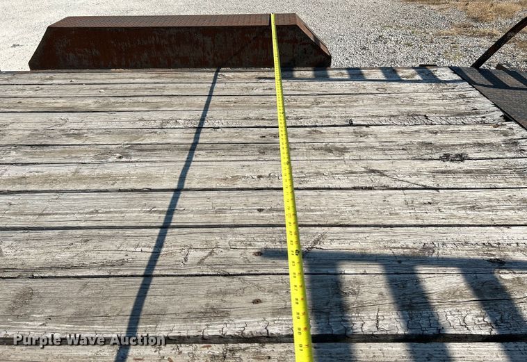 image for item OK9609 2014 Diamond C Ranger Series  equipment trailer