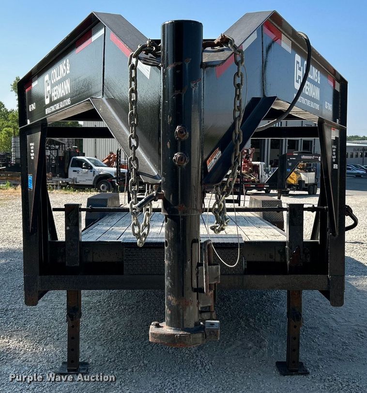 image for item OK9610 2014 Roadclipper  equipment trailer