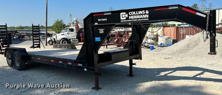 image for item OK9610 2014 Roadclipper  equipment trailer