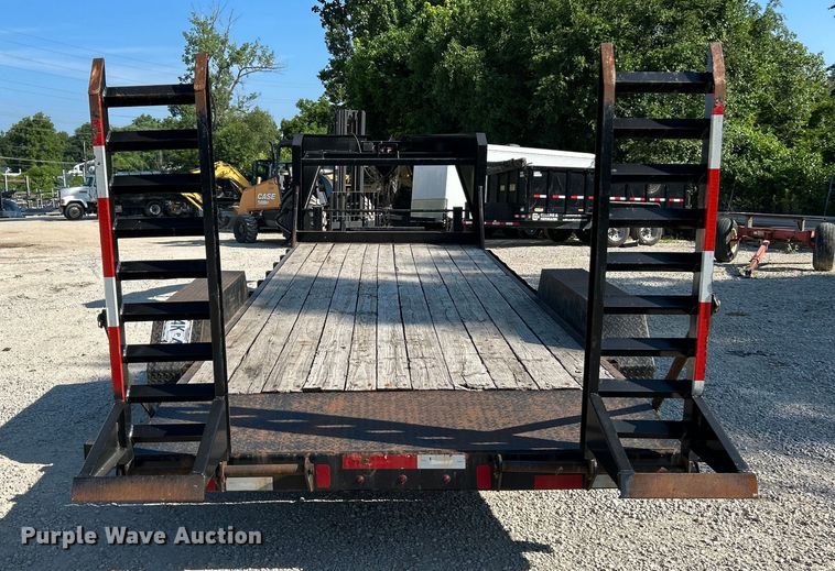 image for item OK9610 2014 Roadclipper  equipment trailer