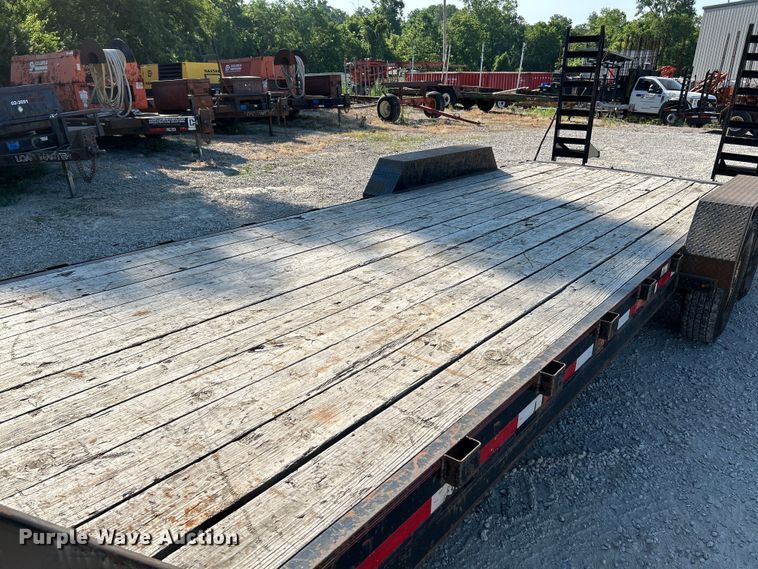 image for item OK9610 2014 Roadclipper  equipment trailer