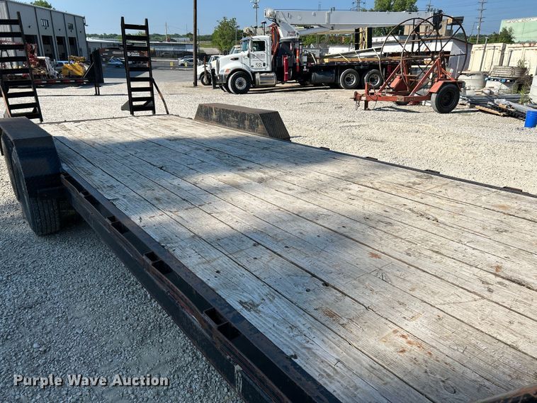 image for item OK9610 2014 Roadclipper  equipment trailer