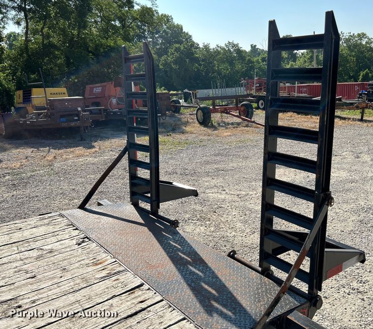 image for item OK9610 2014 Roadclipper  equipment trailer