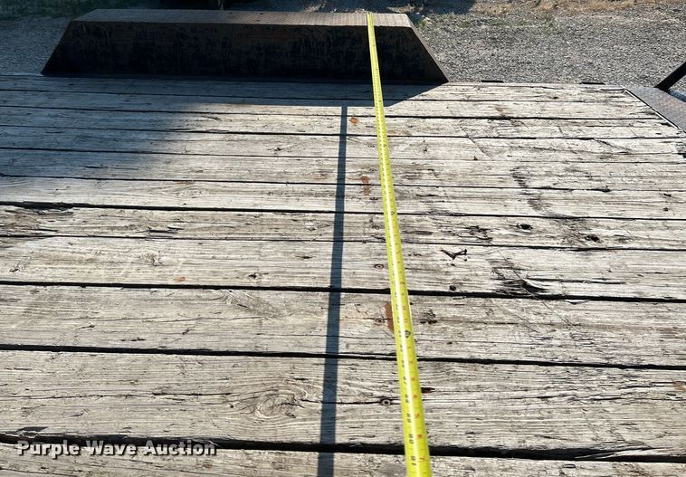 image for item OK9610 2014 Roadclipper  equipment trailer