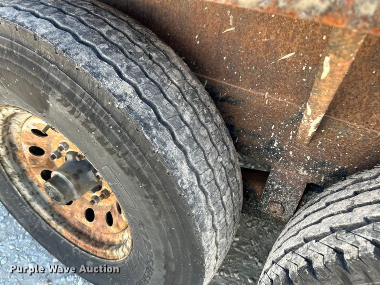 image for item OK9610 2014 Roadclipper  equipment trailer