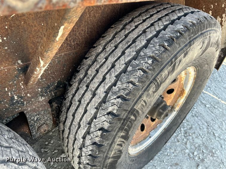 image for item OK9610 2014 Roadclipper  equipment trailer