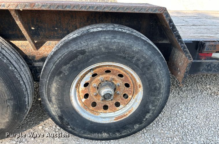 image for item OK9610 2014 Roadclipper  equipment trailer