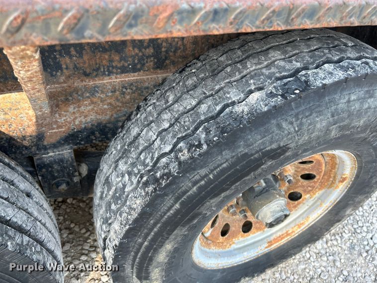 image for item OK9610 2014 Roadclipper  equipment trailer