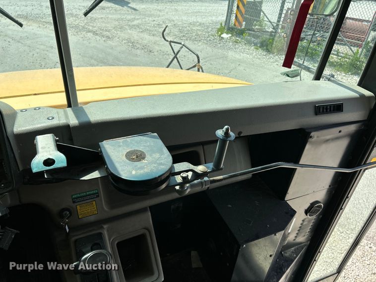 image for item OK9635 2007 Freightliner FS65  school bus