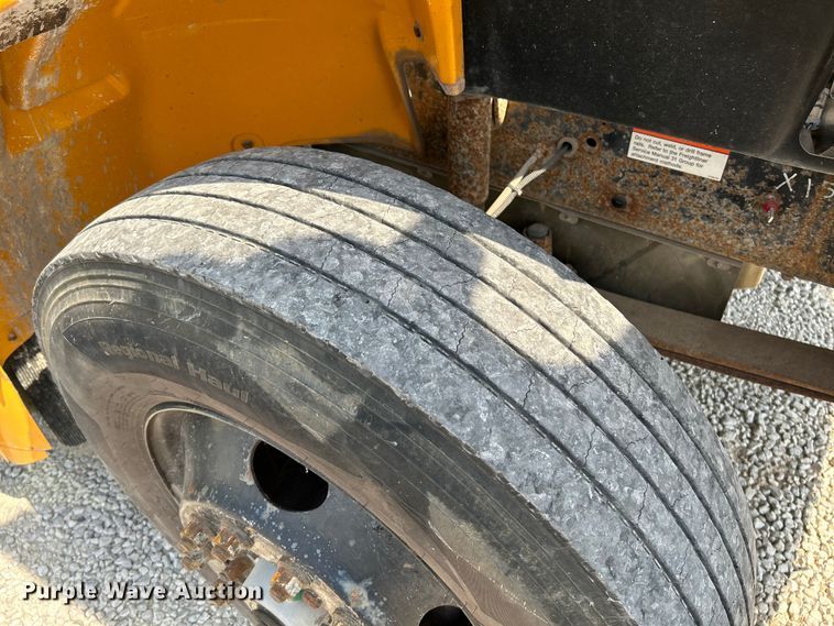 image for item OK9635 2007 Freightliner FS65  school bus