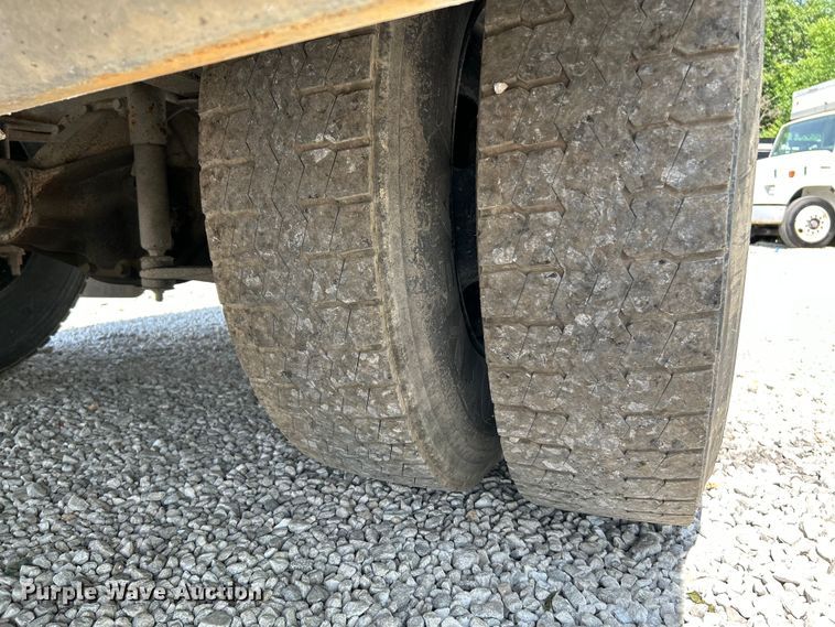 image for item OK9635 2007 Freightliner FS65  school bus