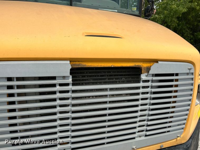 image for item OK9636 2007 Freightliner FS65  school bus